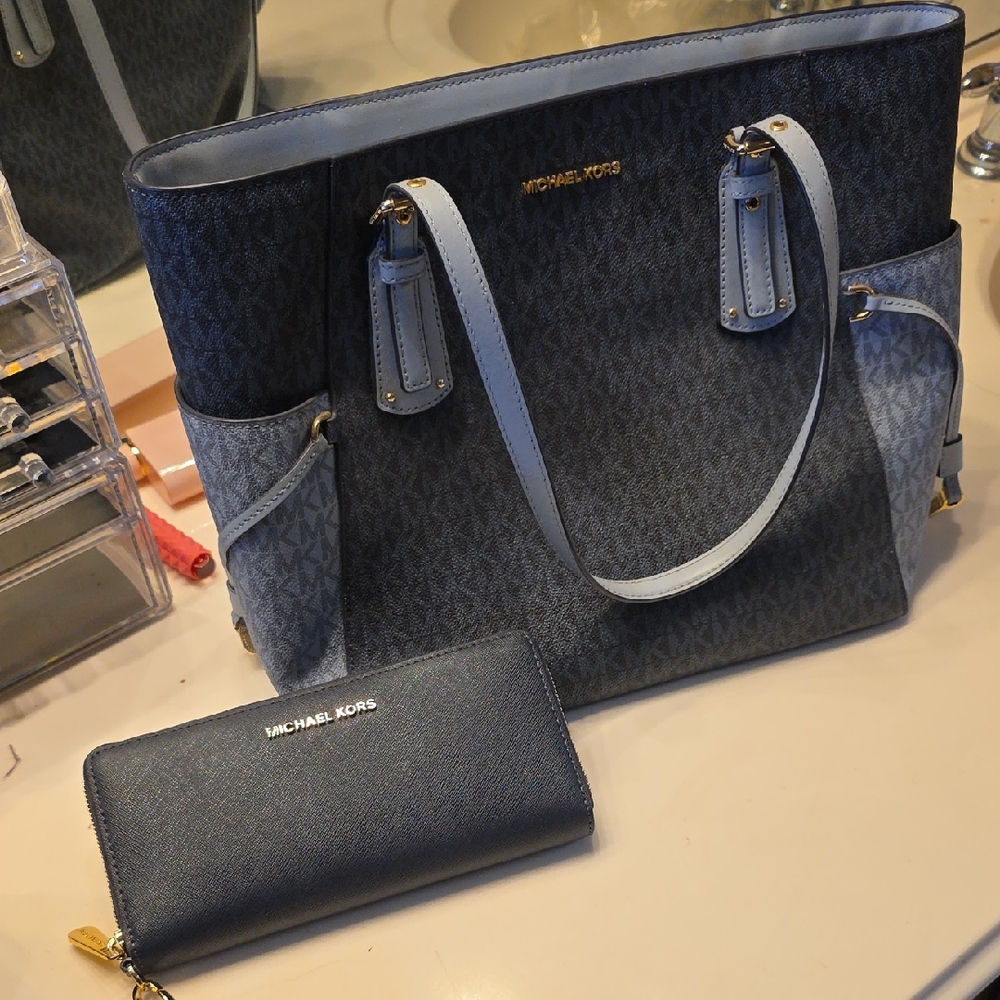 Michael Kors Navy Signature Tote with Matching Wallet